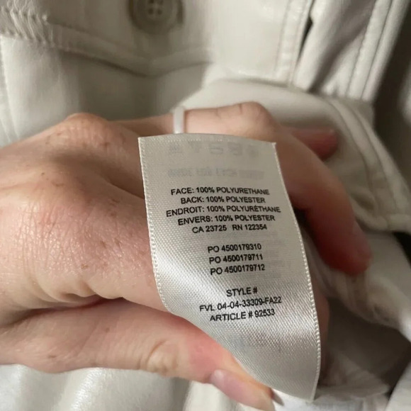Aritzia Wilfred The Ganna Vegan Leather Shirt  Jacket Shacket Cream Size Medium - Picture 8 of 8